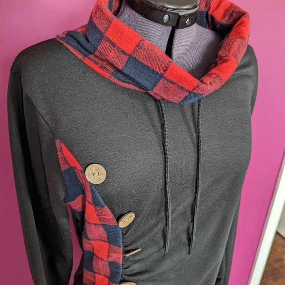 Plaid and black button detail tunic - Picture 5 of 7
